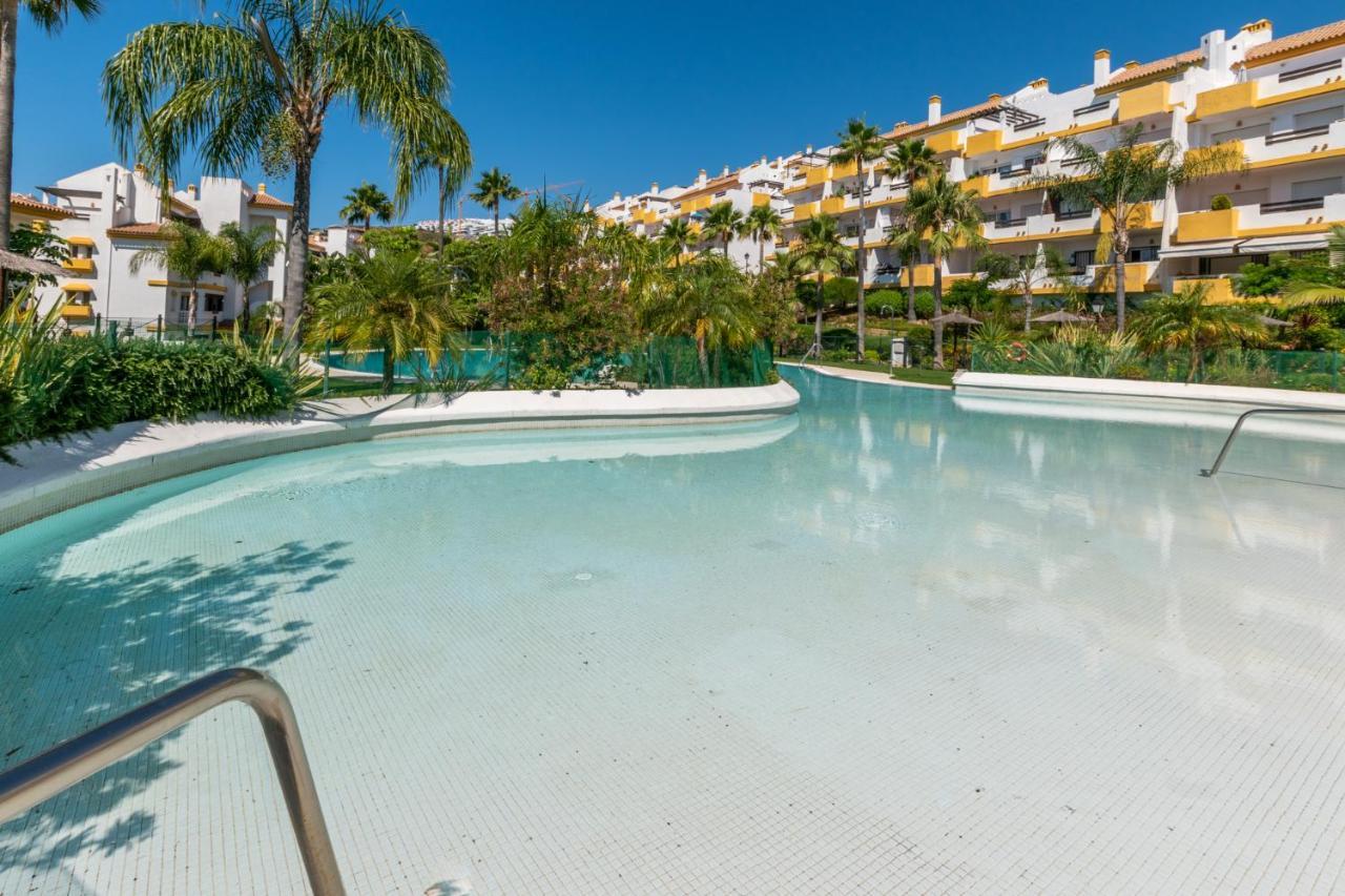 2Br Calanova Grand Golf - Wifi/Ac/Pool Lägenhet Málaga Exteriör bild