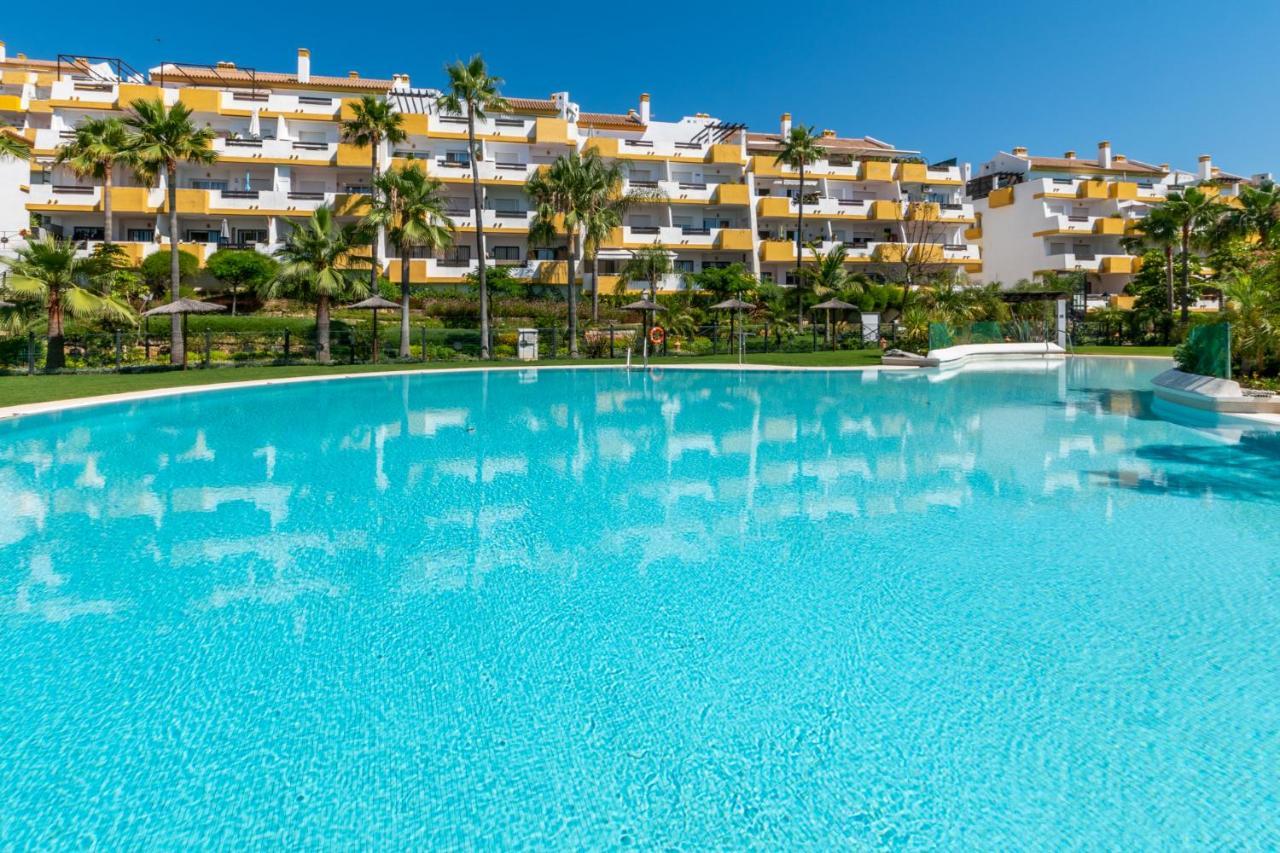 2Br Calanova Grand Golf - Wifi/Ac/Pool Lägenhet Málaga Exteriör bild