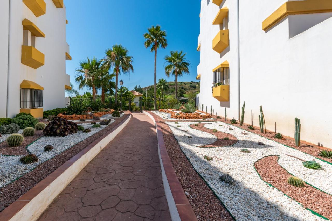 2Br Calanova Grand Golf - Wifi/Ac/Pool Lägenhet Málaga Exteriör bild